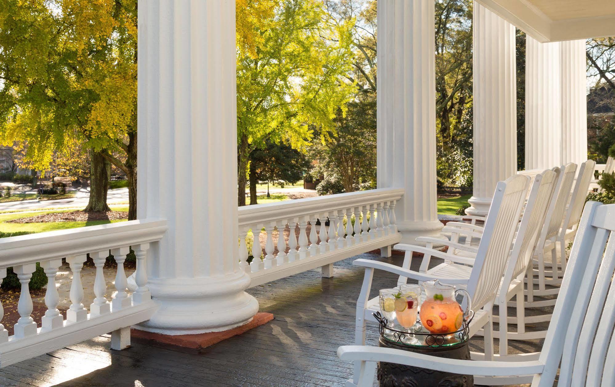 The Twelve Oaks Bed & Breakfast Covington Exterior photo